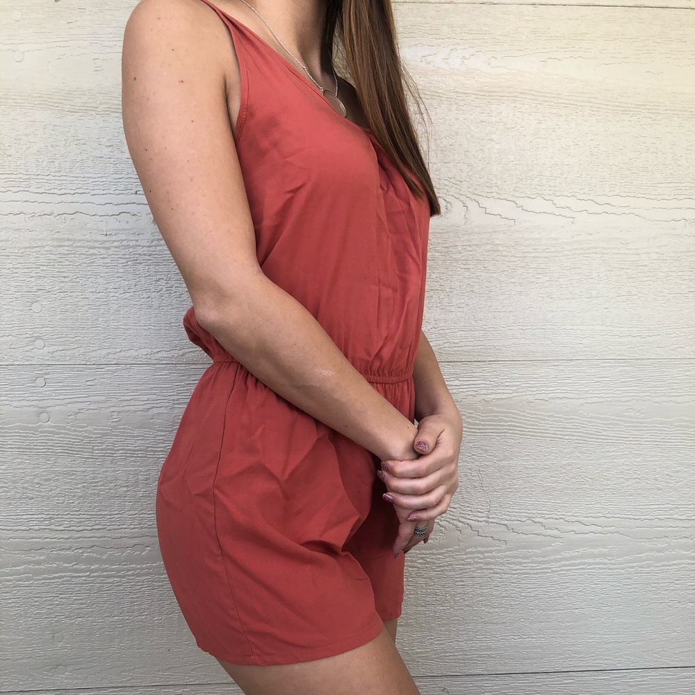 Romper - Picture 2 of 3